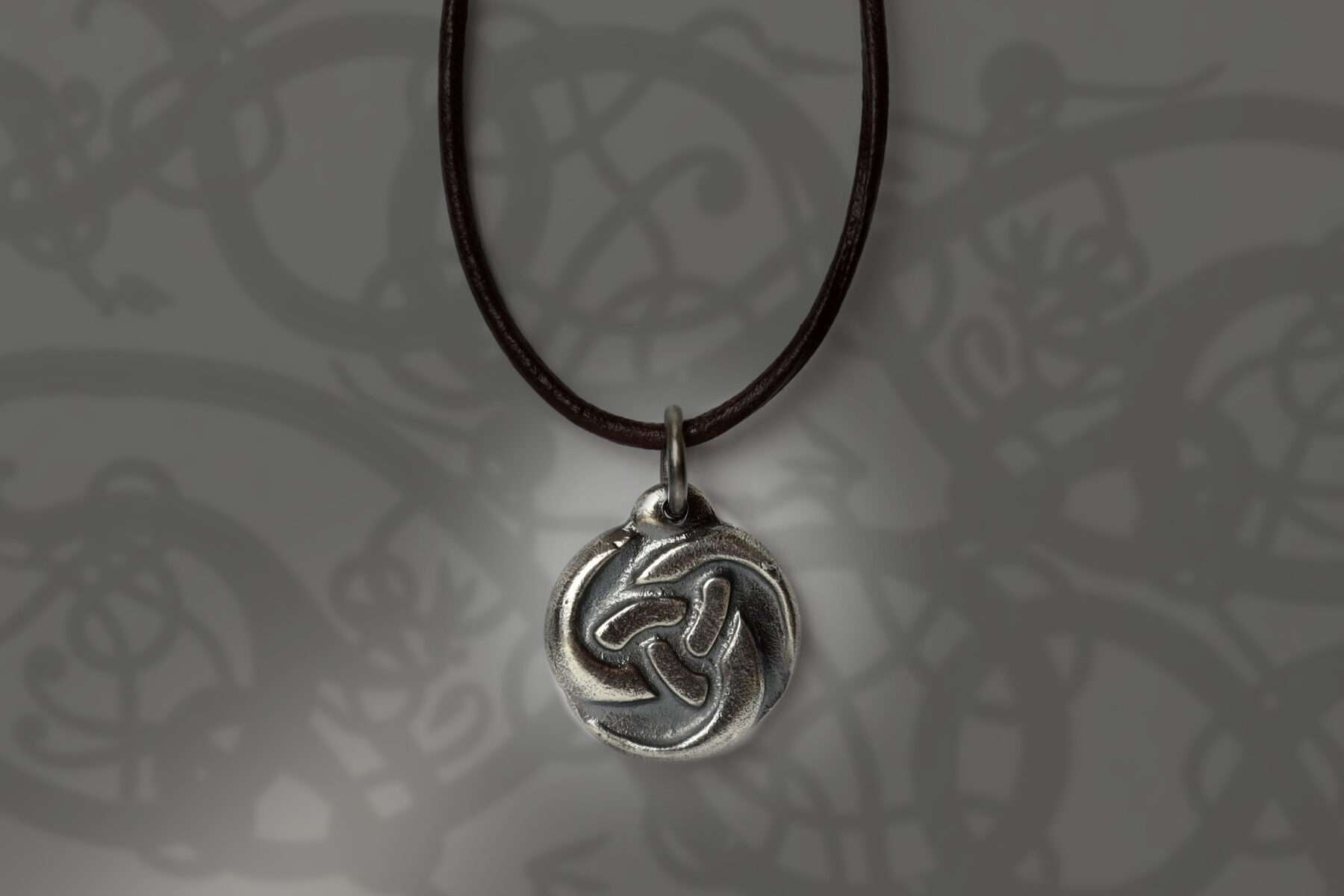 handmade silver triple horns of odin necklace