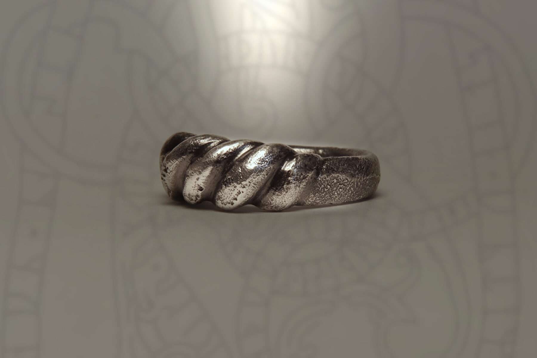 0080silver_04 handmade silver viking twist ring