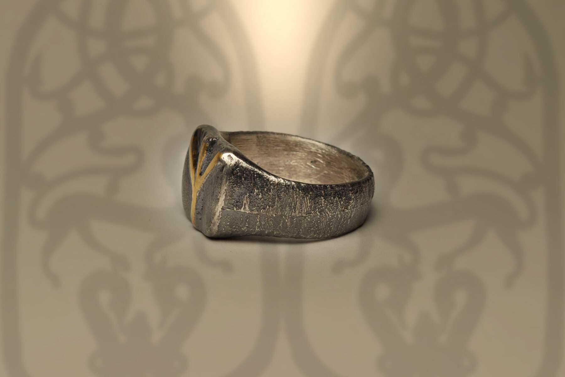 0082_03 handmade rune signet ring in gold and silver
