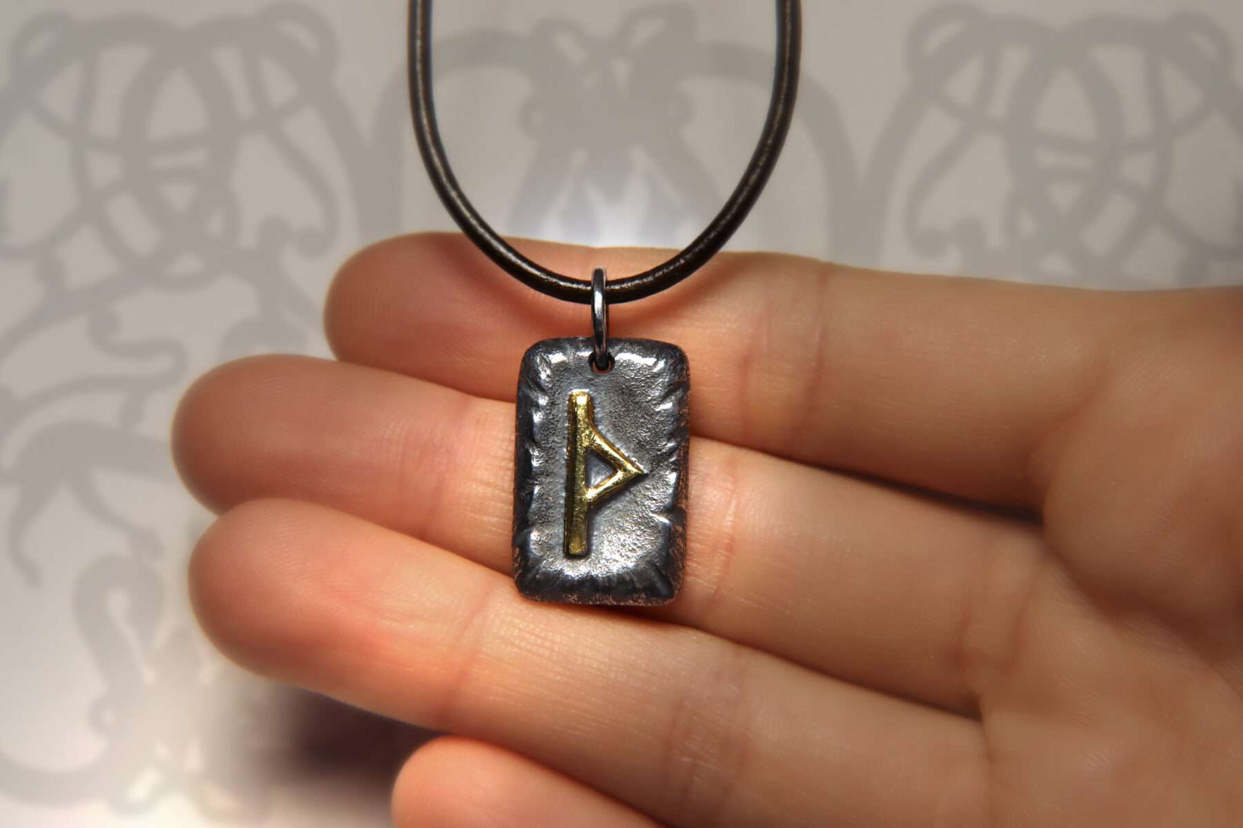 thurisaz pendant handheld thurisaz viking rune pendant necklace