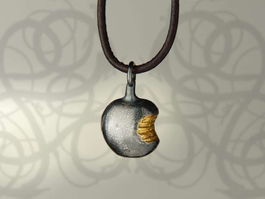 idduns apple handmade viking pendant