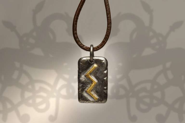 sowilo rune pendant front